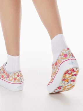 ☀️🌸🌼 Vans Sun-Deh Best Aritzia Colab . Limited collection. Sz 7.5